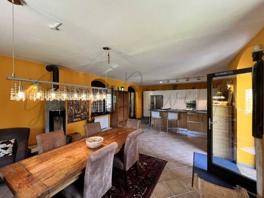 Villa a Cossano Belbo, Cuneo