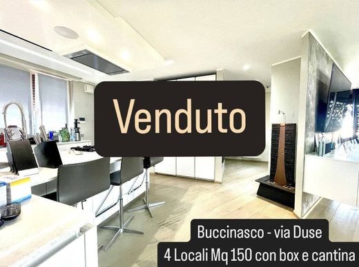 Penthouse in Buccinasco, Città metropolitana di Milano