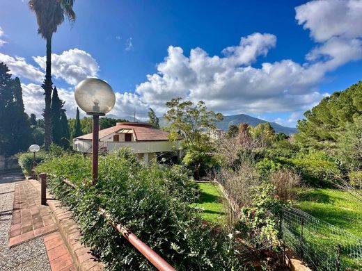 Villa in Palermo, Sicily