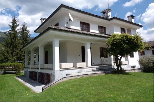 Villa in Maslianico, Provincia di Como