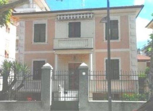 Villa in Chiavari, Provincia di Genova