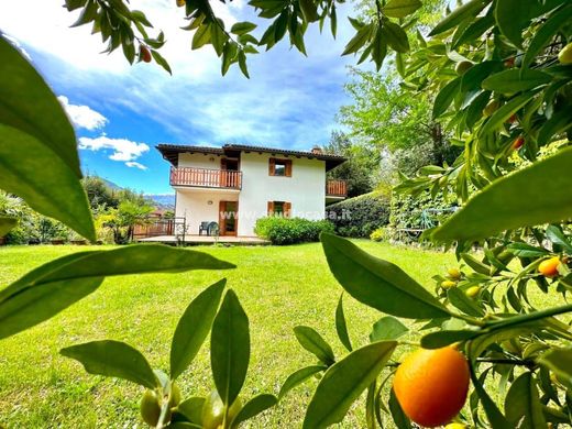 Villa Dro, Trento ilçesinde