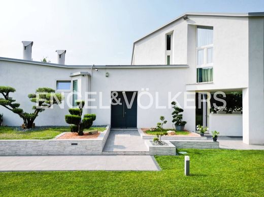 ﻓﻴﻼ ﻓﻲ بريشيا, Provincia di Brescia