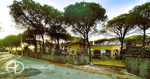 Villa a Posada, Nuoro