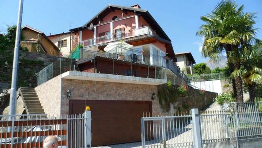 Willa w Maccagno, Provincia di Varese