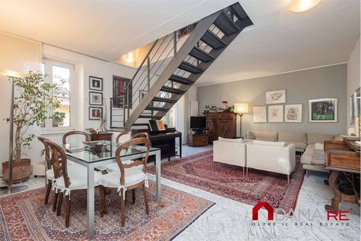 Attico a Milano, Lombardia