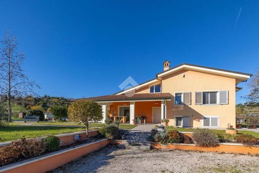 Cesena, Provincia di Forlì-Cesenaのヴィラ