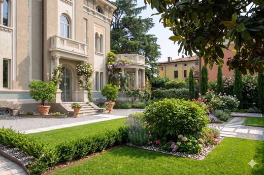Appartamento a Rezzato, Brescia
