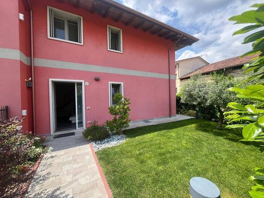 Villa in San Martino Buon Albergo, Provincia di Verona
