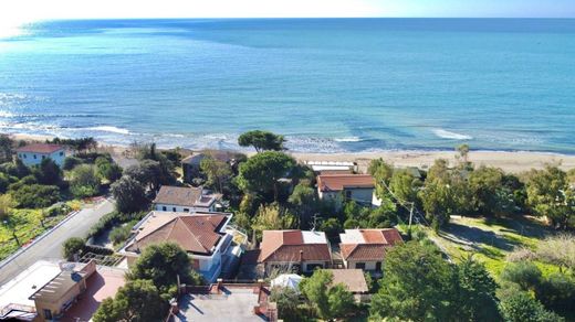 Villa - Pollica, Provincia di Salerno