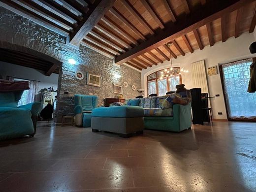 别墅  Collecchio, 帕尔马省