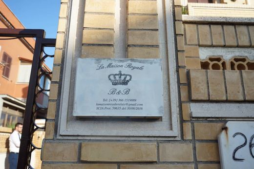 Villa in Fiumicino, Rome