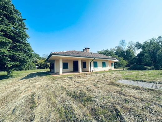 Βίλα σε Montebelluna, Provincia di Treviso