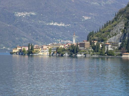 Varenna, Provincia di Leccoのヴィラ