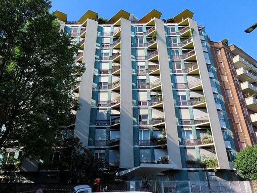 Apartment / Etagenwohnung in Mailand, Lombardei