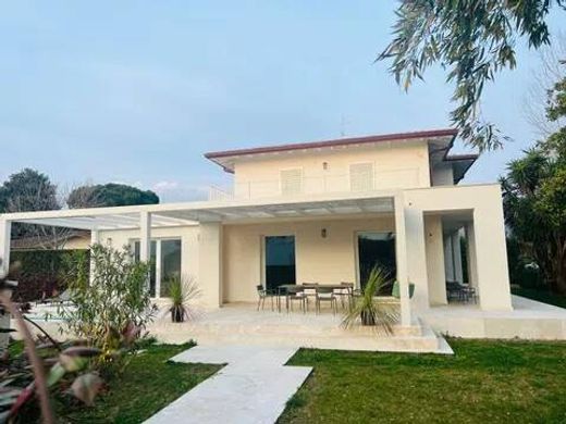 Villa in Forte dei Marmi, Provincia di Lucca