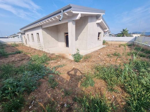 Lonato, Provincia di Bresciaのヴィラ