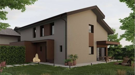 Villa a Arcisate, Varese