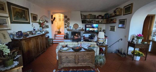 Country House in Scandicci, Florence