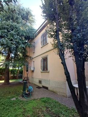 Villa in Rho, Milan