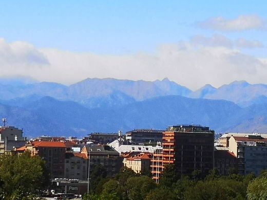 Appartamento a Torino, Provincia di Torino