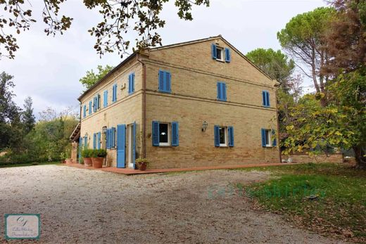 Villa a Monte Vidon Corrado, Fermo