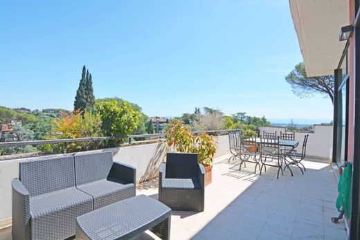 Penthouse in Rome, Latium