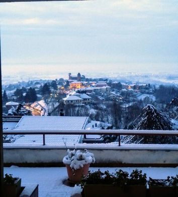 ‏וילה ב  Pecetto, Torino