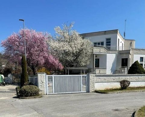 Villa in Sanfrè, Provincia di Cuneo