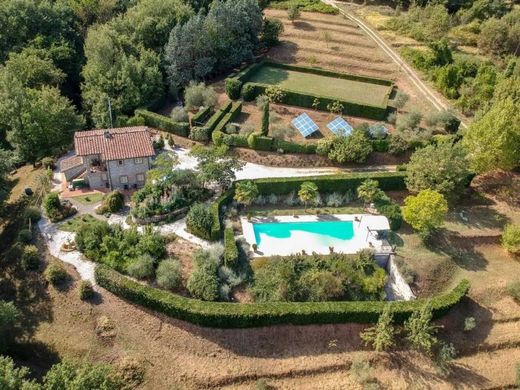 Villa in Borgo a Mozzano, Provincia di Lucca