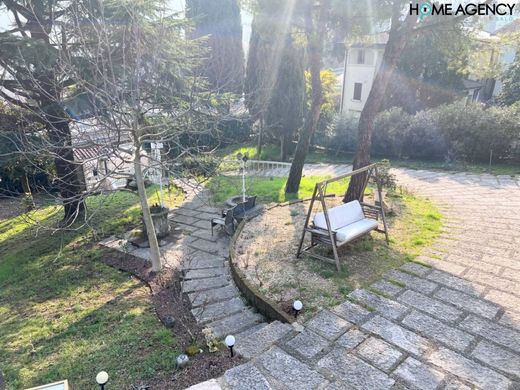 Villa in Roè Volciano, Provincia di Brescia