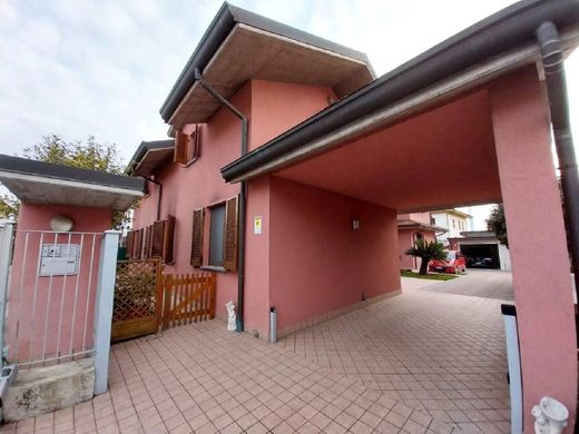 Villa - Cassano d'Adda, Milão