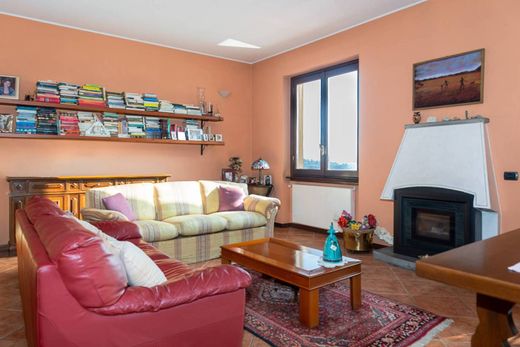 Willa w Tavernerio, Provincia di Como