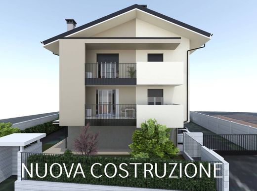 Willa w Bareggio, Città metropolitana di Milano