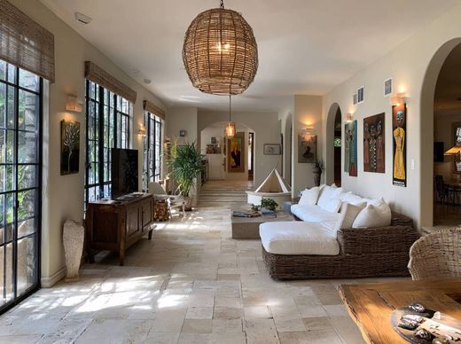 Villa Floransa, Firenze ilçesinde