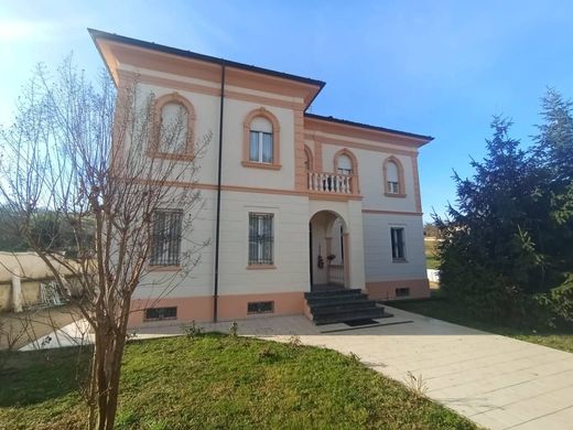 Villa en Pianello Val Tidone, Provincia di Piacenza