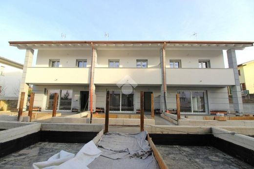 Villa a Briosco, Monza e Brianza