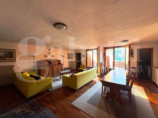 Penthouse in Pinzolo, Trento