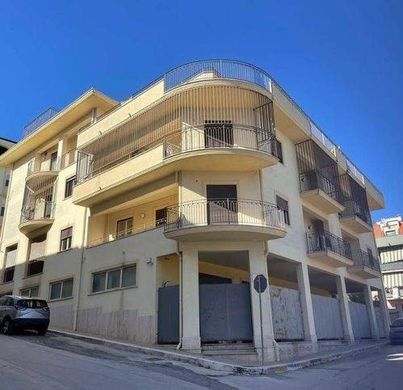 别墅  Canicattì, 阿格里真托省