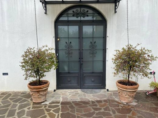 Villa a Calenzano, Firenze