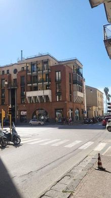 Apartment / Etagenwohnung in Salerno, Provincia di Salerno