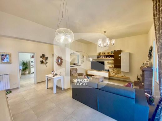 Villa Capannori, Lucca ilçesinde