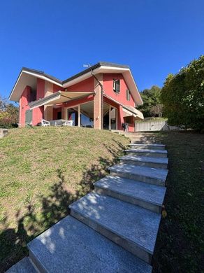 Villa in San Raffaele Cimena, Turin