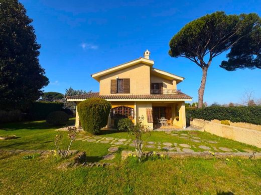 Villa in Grottaferrata, Rome