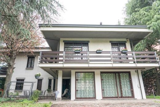 Villa in Vimercate, Provincia di Monza e della Brianza