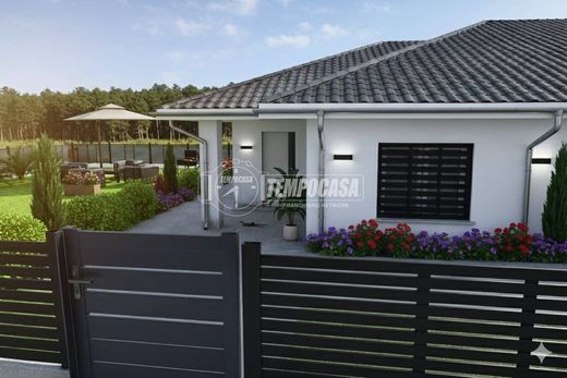 Villa in Vanzaghello, Milan