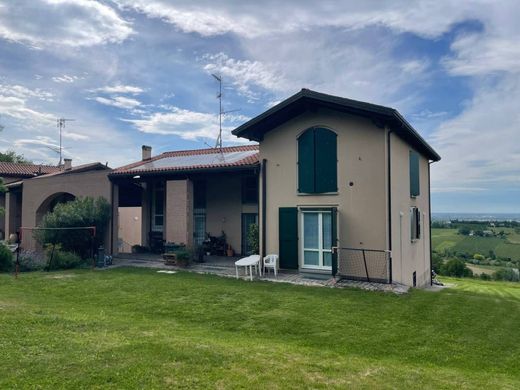 Villa a Valsamoggia, Bologna