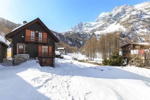 Villa a Baceno, Verbano-Cusio-Ossola