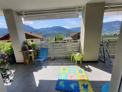 Apartment / Etagenwohnung in Burgstall, Bozen