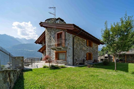 Villa a Teglio, Sondrio